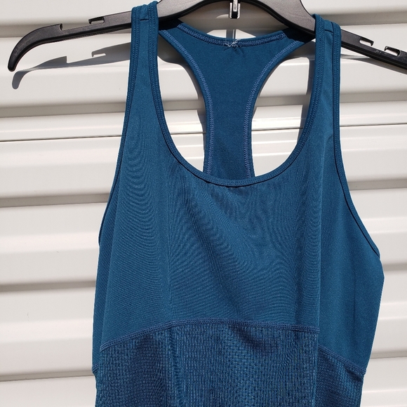 Fabletics teal racerback tank top with drawstring - Picture 4 of 6